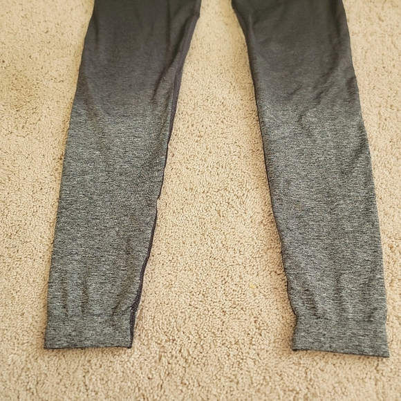 Gymsgark Adapt Ombre Seamless XS - Picture 3 of 11